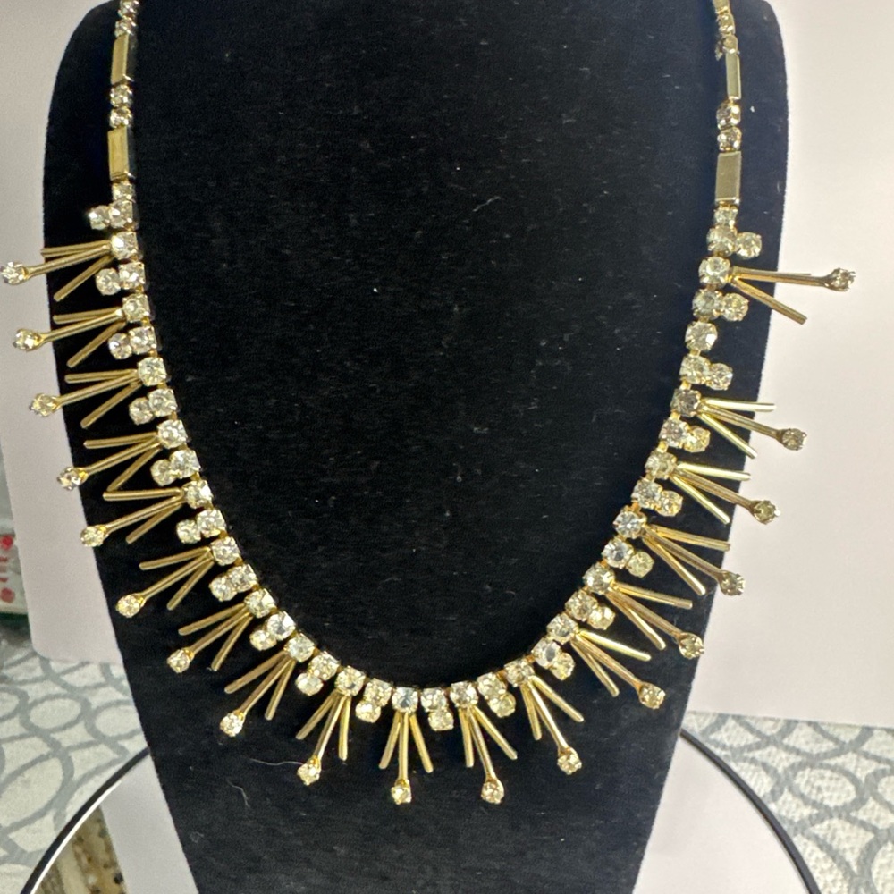 Sarah Coventry Gold spike Necklace